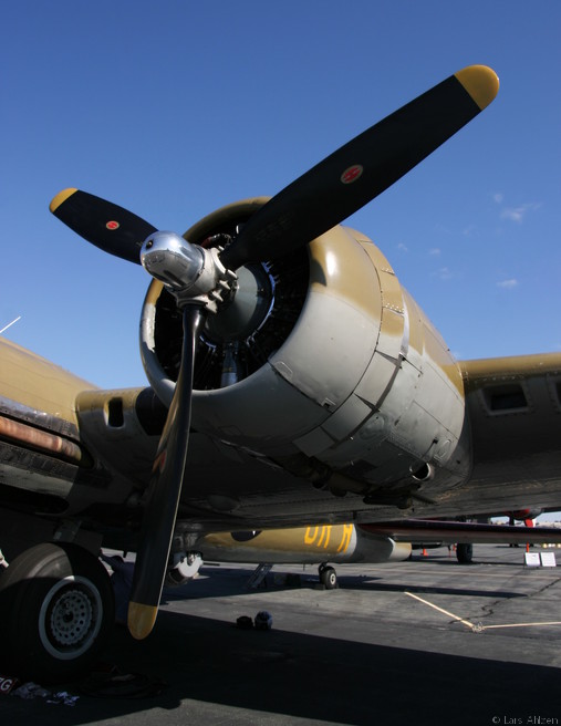 B17 Engine and Prop