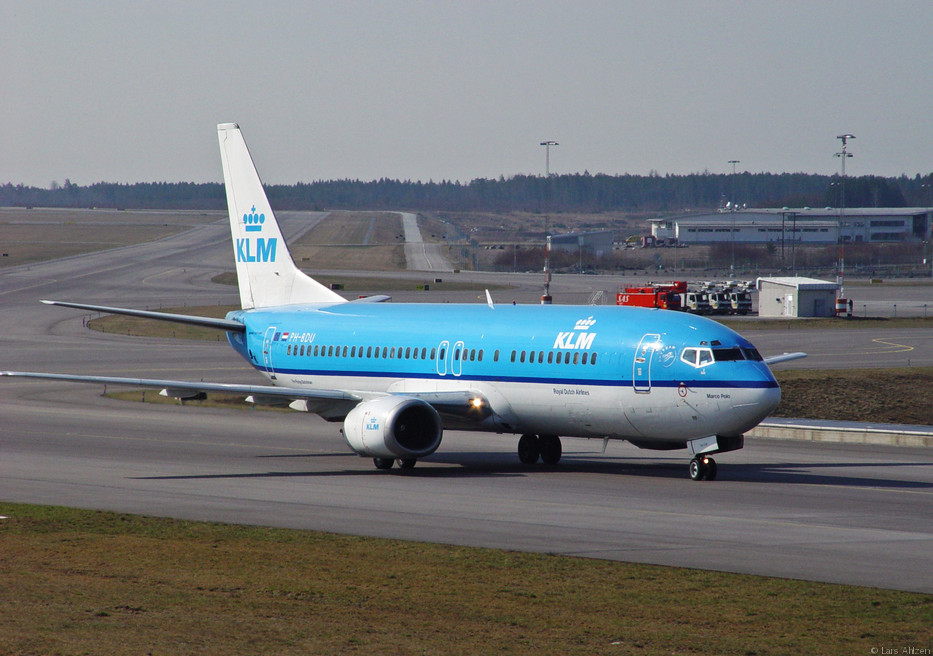 Aircraft 04 KLM B737